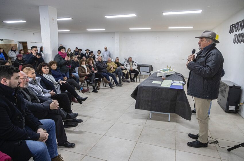  Othar Macharashvili destacó el trabajo del Municipio y la Vecinal en el 52° aniversario del barrio Juan XXIII