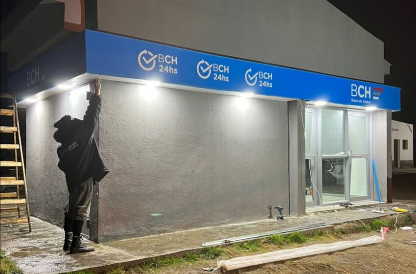 Comdoro Rivadavia: Banco del Chubut refacciona los cajeros de KM 8