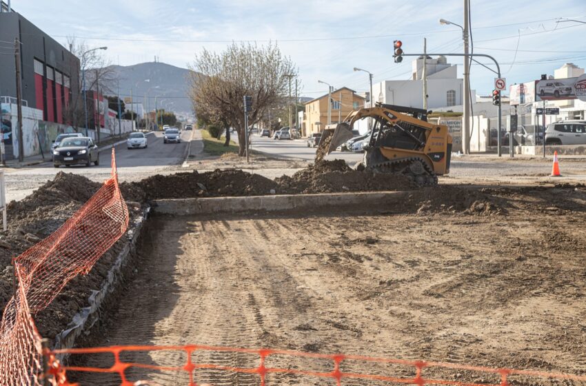  Comenzaron los trabajos de repavimentación en Roca y Lisandro de la Torre