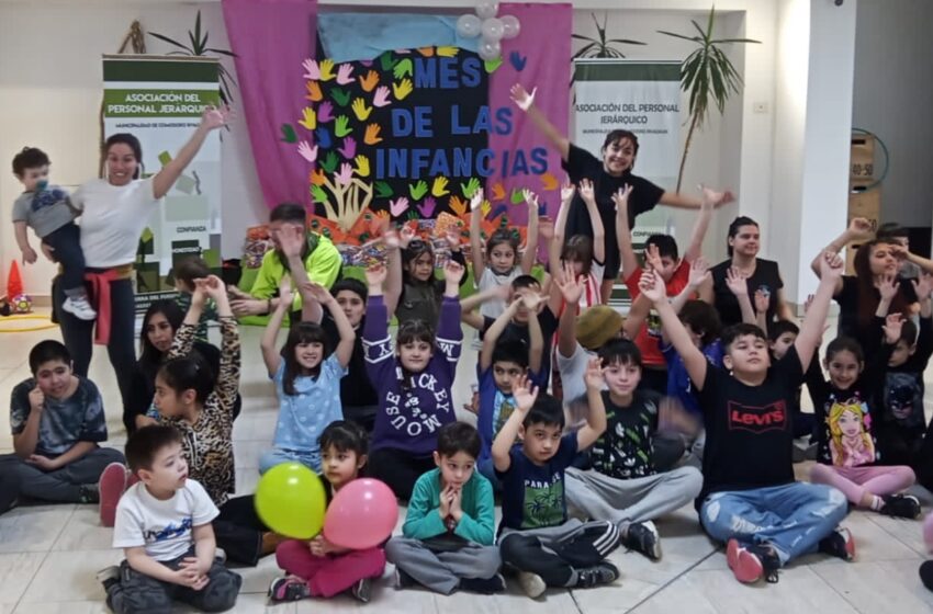  APJM agasajo a los hijos de sus afiliados en el día de la niñez