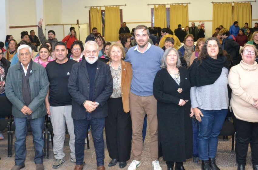  Salud: Provincia participó de la inauguración de la Carrera de Enfermería en El Maitén