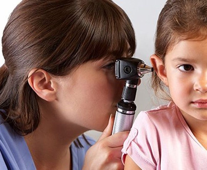  Fonoaudiólogos del Hospital Regional realizarán estudios auditivos en el Escuela de Nivel Inicial N° 438 del barrio Máximo Abasolo
