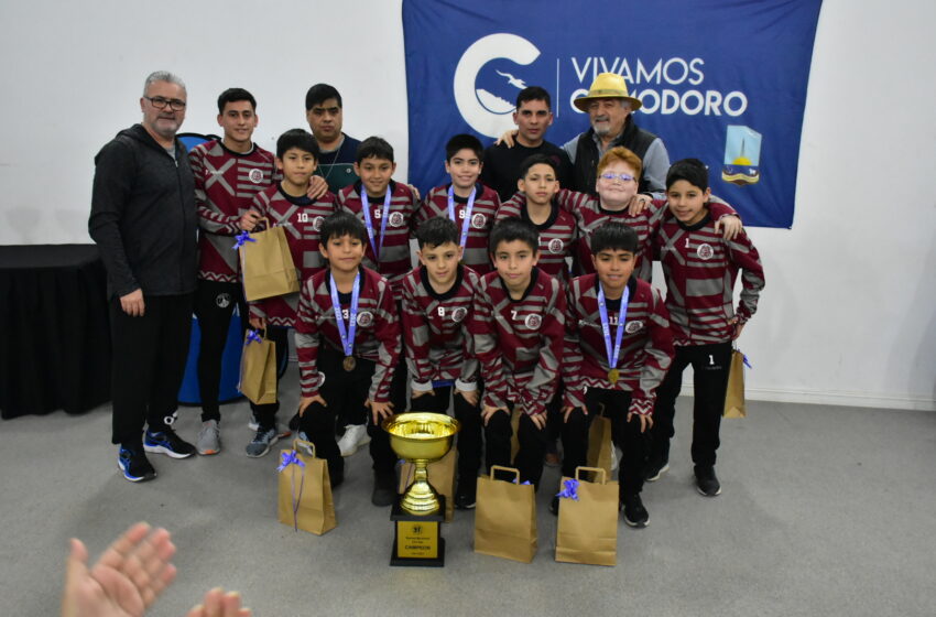 Futsal: Reconocimiento a clubes en torneos nacionales y firma de convenios