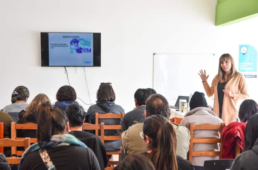 Salud: Provincia realizó una nueva Capacitación sobre Manipulación de Alimentos en Dolavon