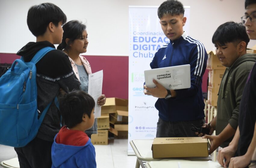  Comenzaron a llegar las netbooks de Conectar Igualdad a las escuelas secundarias chubutenses