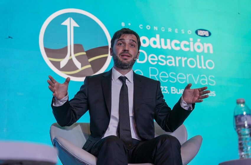  Torres: «Argentina va a tener que mirar necesariamente hacia la Patagonia»