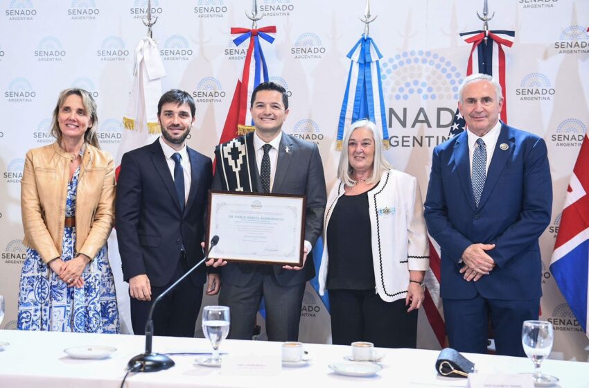  Torres sobre la distinción a Borboroglu: “«Popi» es un embajador de nuestra provincia en el mundo”