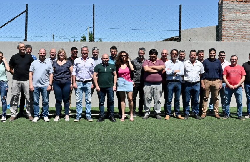  Arcioni se reunió con intendentes de cara al balotaje del 19 de noviembre: “Están en juego dos modelos de país, el del desarrollo de Massa o el de destrucción de Milei”