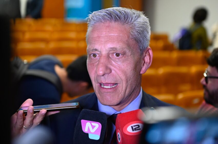  El Gobierno del Chubut estableció una recomposición salarial para empleados la Administración Pública Provincial