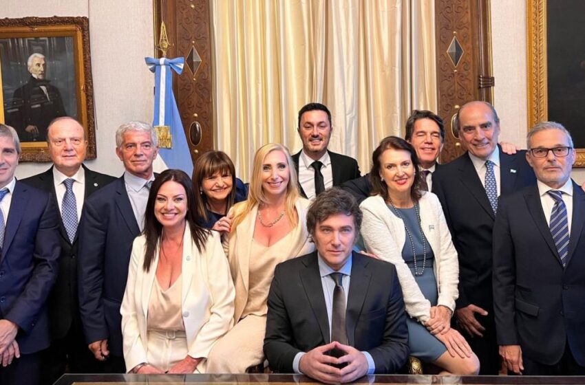  Se oficializaron los primeros decretos de Milei con la reestructuración del gabinete