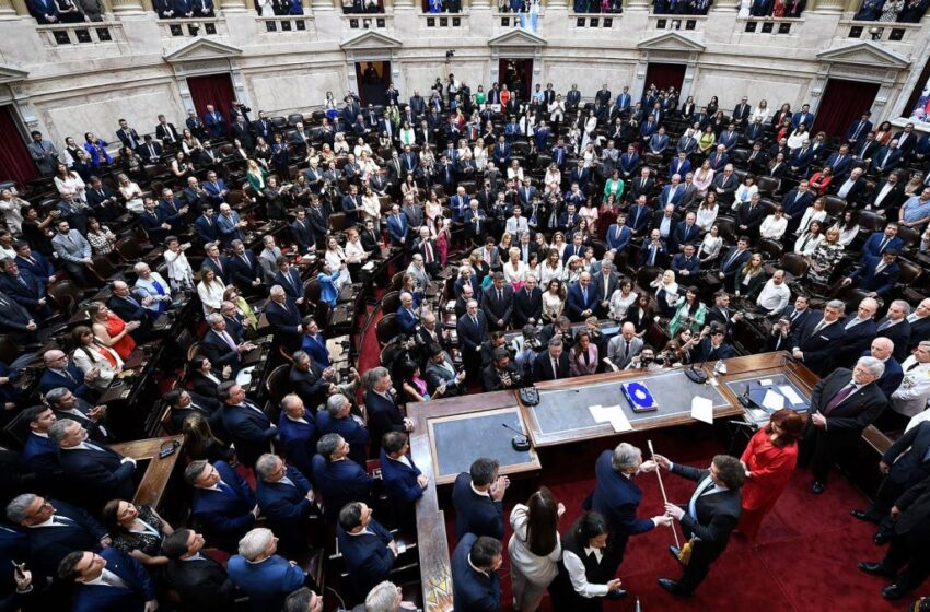  El Congreso avanza en el armado de la bicameral mientras espera el DNU