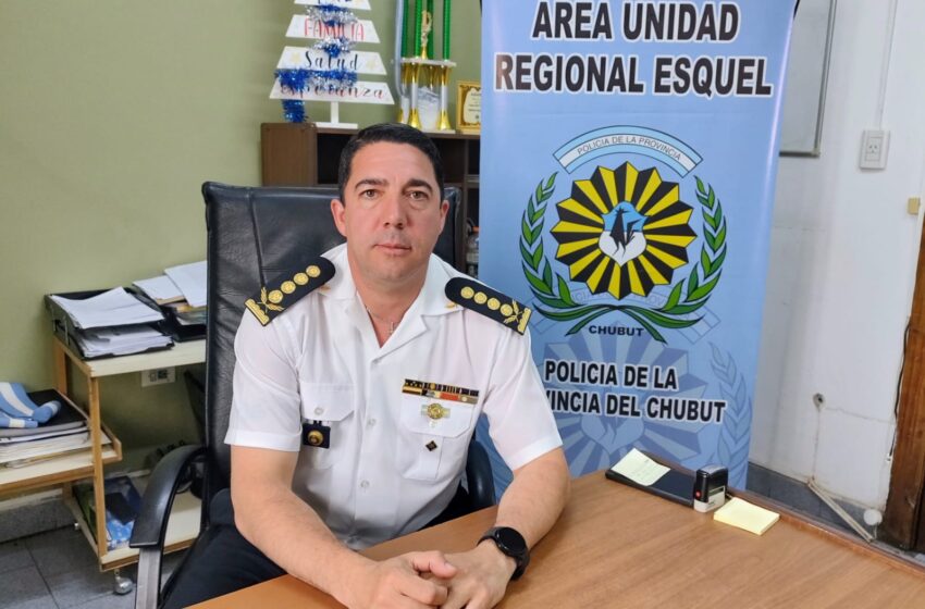  Seguridad: El jefe de la Policía del Chubut recorrió comisarías de la cordillera y coordinó líneas de trabajo