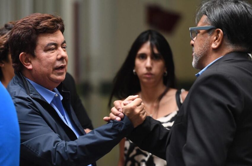  La Justicia dio curso al amparo de 500 intendentes contra el DNU de Milei