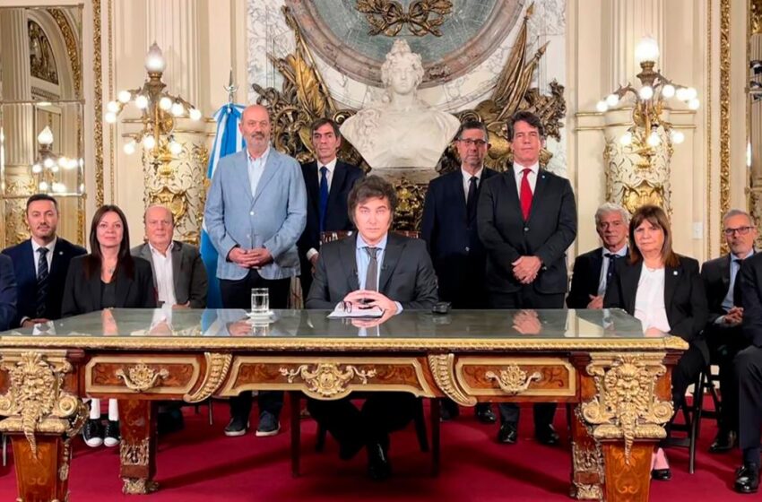  Habilitaron la feria judicial para tratar por separado los amparos contra el DNU