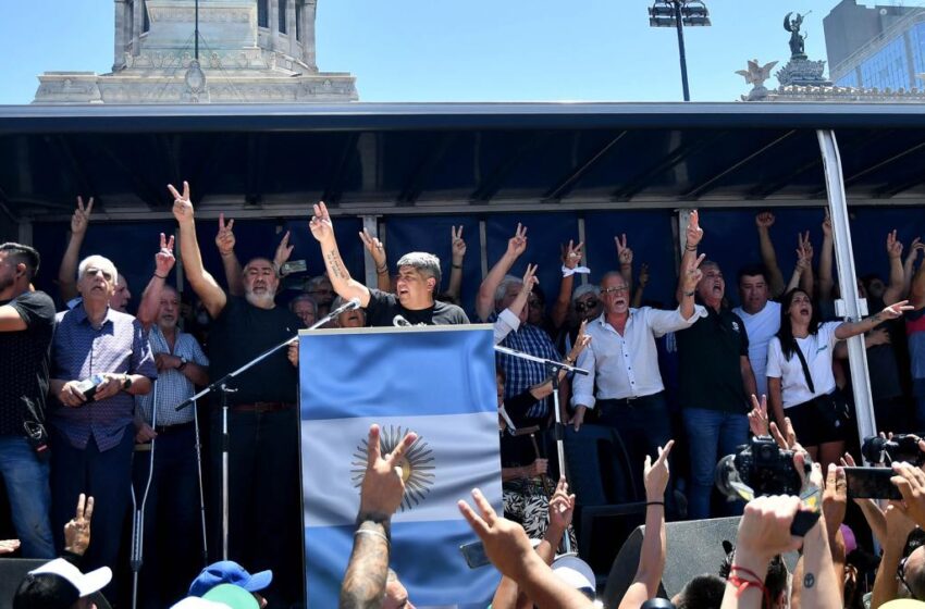  CGT, CTA y movimientos sociales pidieron «no traicionar» a trabajadores