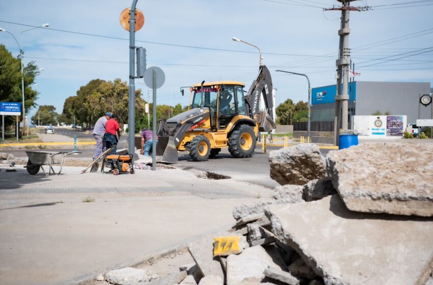  EL MUNICIPIO DE RADA TILLY INICIÓ OBRAS CON FONDOS PROPIOS EN EL ACCESO DE LA AVENIDA BROWN