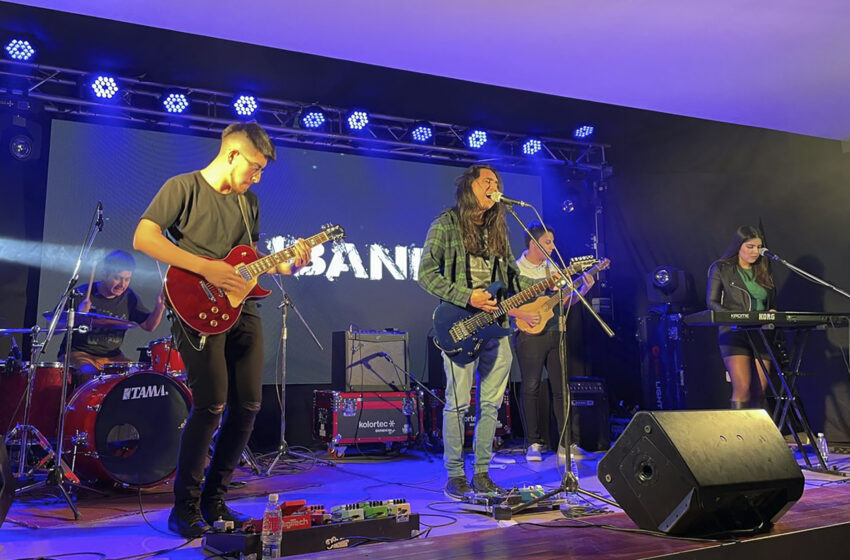  Comienza Plaza Joven, un espacio pensado para la juventud y la difusión de la música de Comodoro