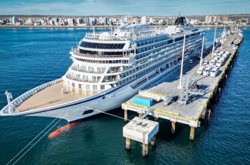  Temporada de Cruceros en Chubut: el Viking Júpiter arribó a Puerto Madryn