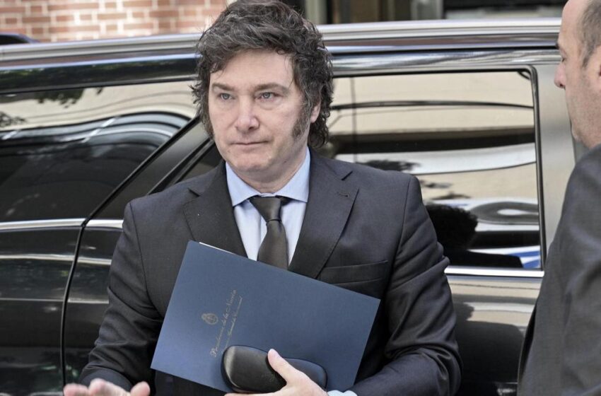  Milei volvió a acusar de «delincuentes» y «corruptos» a los dirigentes que no apoyaron la ley «Bases»