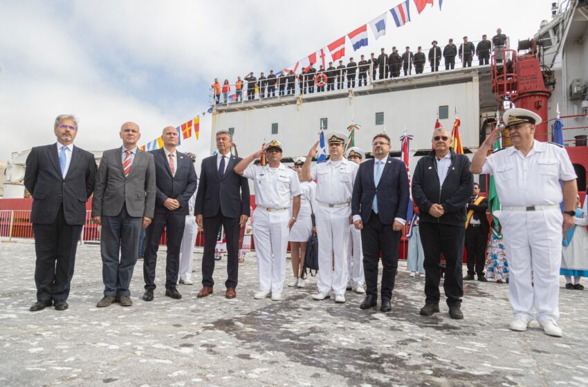  Un buque científico búlgaro visitó el puerto de Comodoro en su viaje a la Antártida
