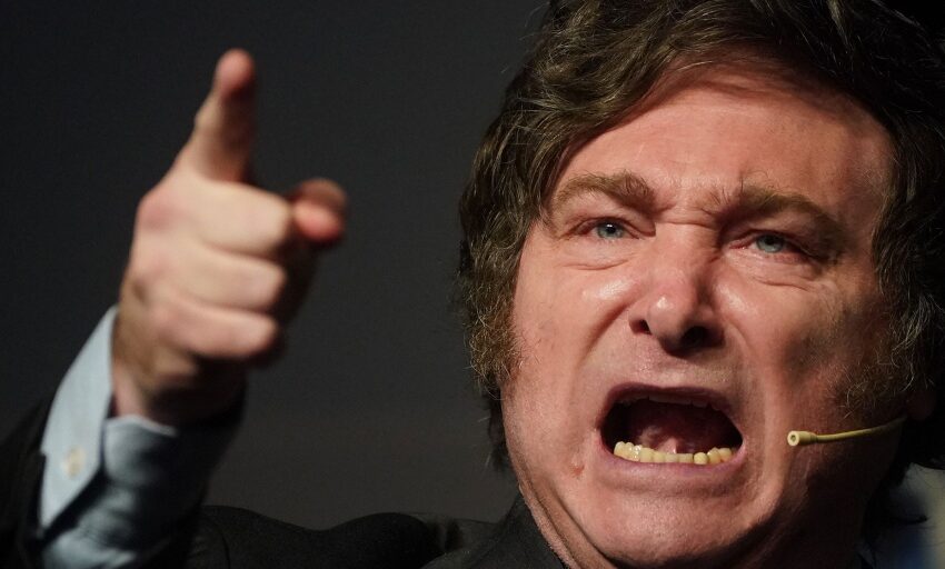  Sobreactuar el enojo con la política. Fascismo político y cruzada de la Nación con las provincias. Serán las claves del éxito