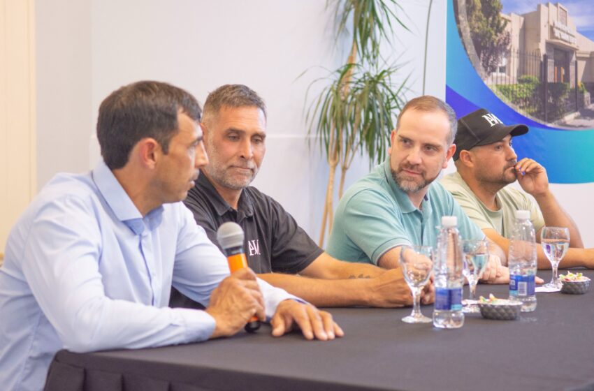  El Municipio acompañó la exitosa clínica de la Academia Javier Mascherano