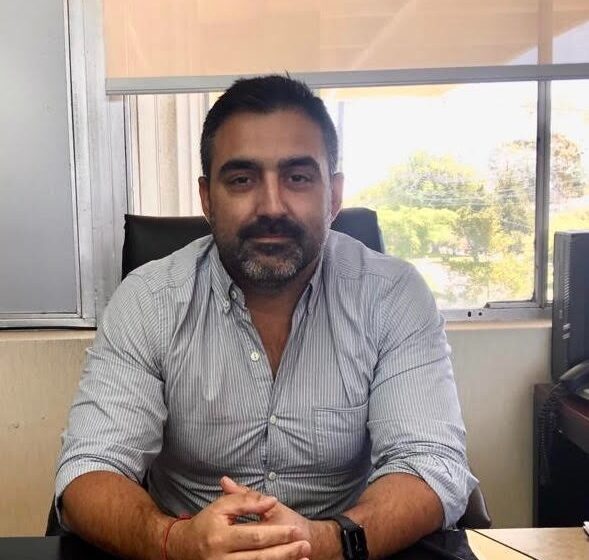  ISSyS venderá cinco vehículos oficiales ociosos para comprar dos ambulancias