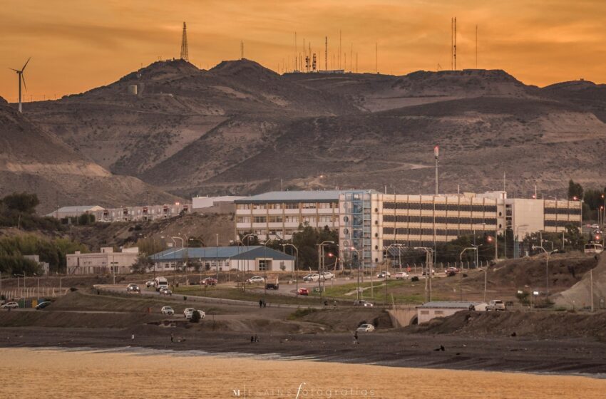  De espaldas a lo que viene [1]