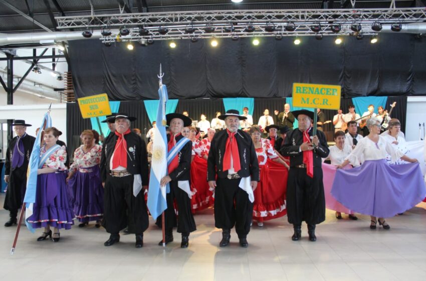  Comodoro concretó el 2° Encuentro Regional de Danzas Folclóricas de Adultos Mayores