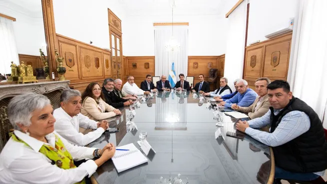  Gobierno recibió a la cúpula de la CGT en medio de tensiones por la reforma laboral