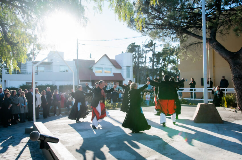  Rada Tilly celebró el 214° aniversario de la Revolución de Mayo