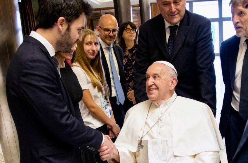  Torres se reunió con el Papa Francisco en el Vaticano