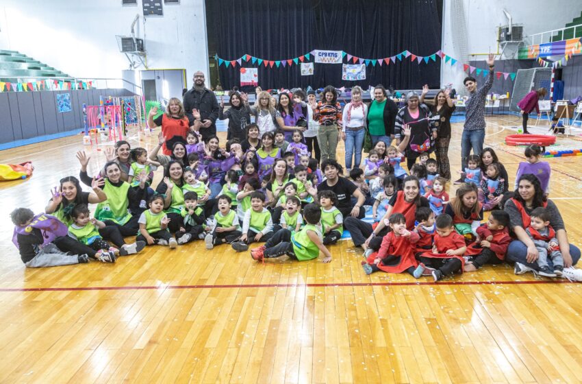 Comenzaron en Comodoro los festejos por el Día de los Jardines y de la Maestra Jardinera