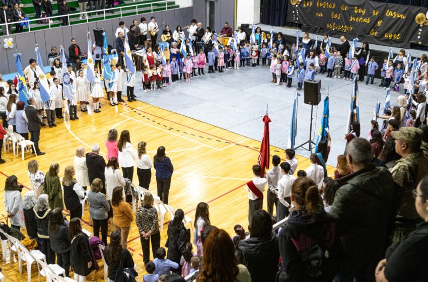  El Jardín “Juana Manso” celebró 75 años educando a los niños de Comodoro