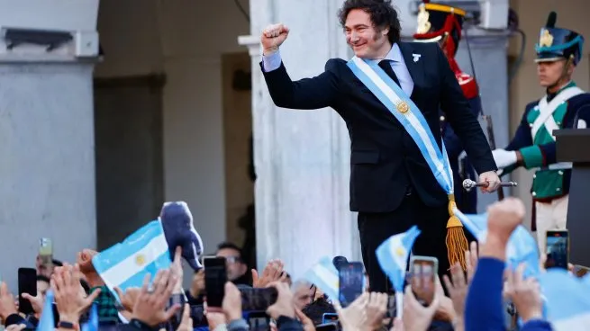  Javier Milei volvió a convocar al pacto con los gobernadores, anunció la creación del Consejo de Mayo y prometió una rebaja «significativa» de impuestos