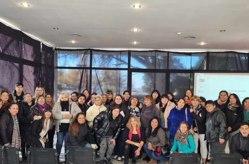  El municipio brindó un curso de capacitación para personal de mayordomía y maestranza