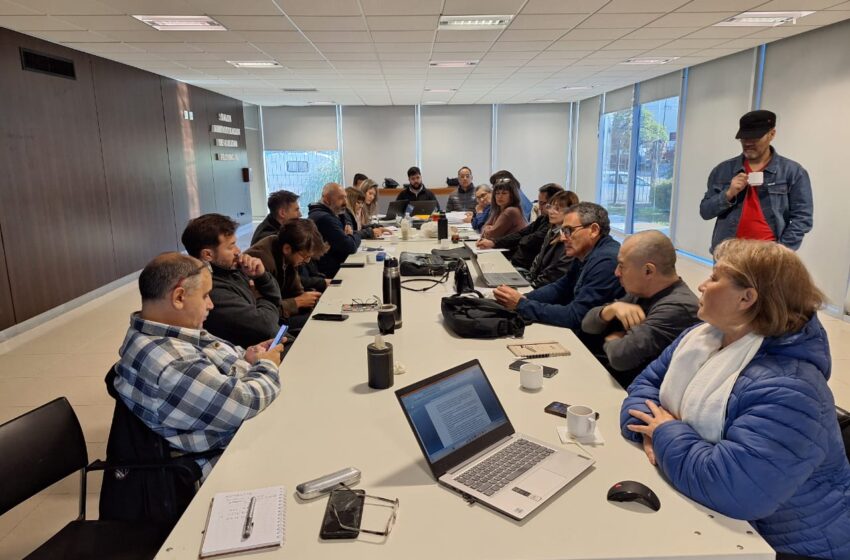  El Gobierno regularizará a 1.200 trabajadores de la Salud y actualizará índices de los básicos salariales por primera vez en 10 años