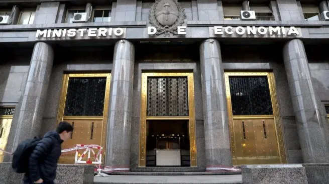  El Ministerio de Economía establece límites a la eliminación del cepo