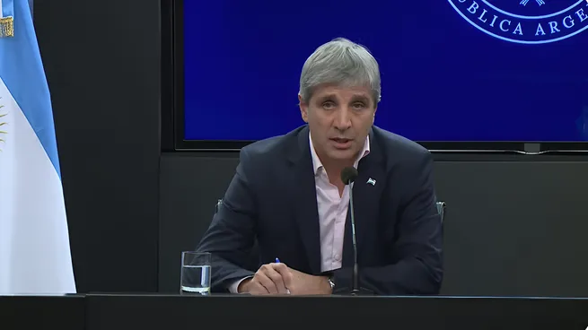  Impuesto PAIS: Caputo adelantó que el Gobierno lo bajará entre agosto y septiembre