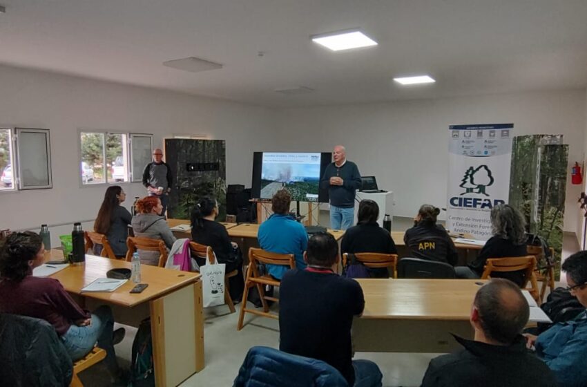  Provincia realiza en Esquel un curso de posgrado sobre valoración de recursos naturales afectados por el fuego