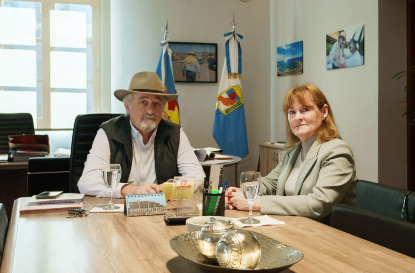  Othar recibió a la nueva administradora del Puerto local