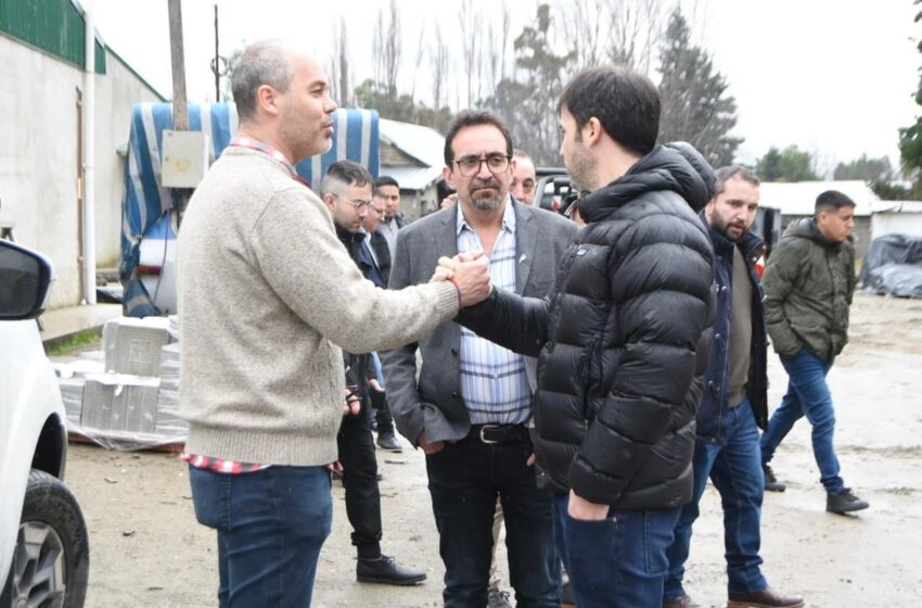  Torres supervisó las obras de ampliación y refacción en los Hospitales de Esquel y Lago Puelo