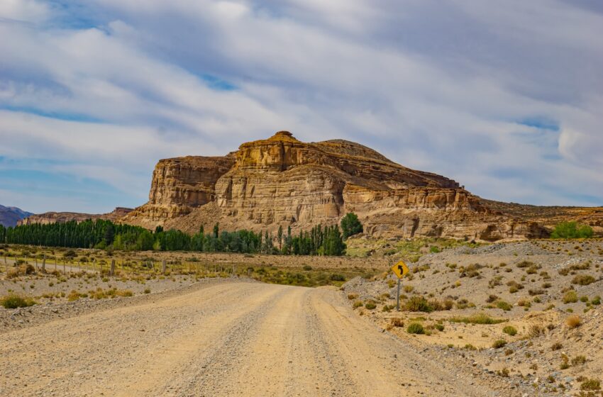  El Gobierno acordó con productores de Sarmiento el plan de mejora del estado de los caminos en los campos