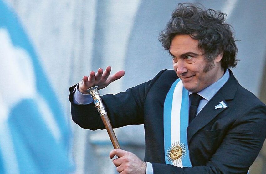  Javier Milei: circo, relato y nada de pan