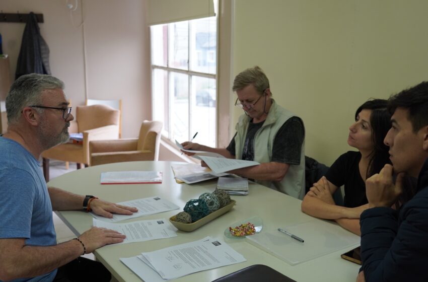  El Club Náutico Comandante Espora trabaja en la bajada de las embarcaciones