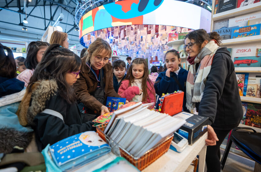 Peralta: “Esta Feria del Libro es necesaria porque la cultura es la llave para la educación”