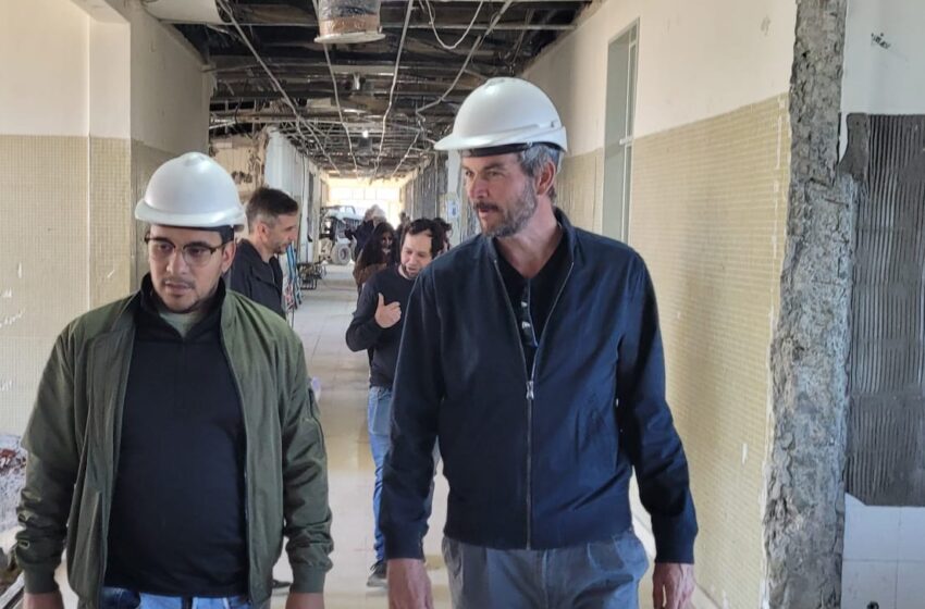  Comodoro Rivadavia: el Gobierno supervisó los avances en las obras de la Escuela de Biología Marina junto a padres de alumnos