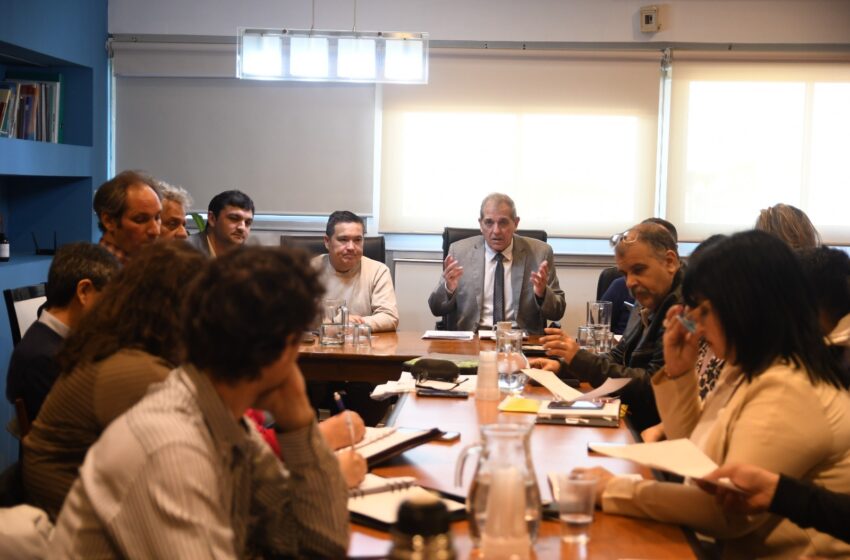  El Gobierno provincial junto a gremios de la educación realizó una nueva reunión paritaria