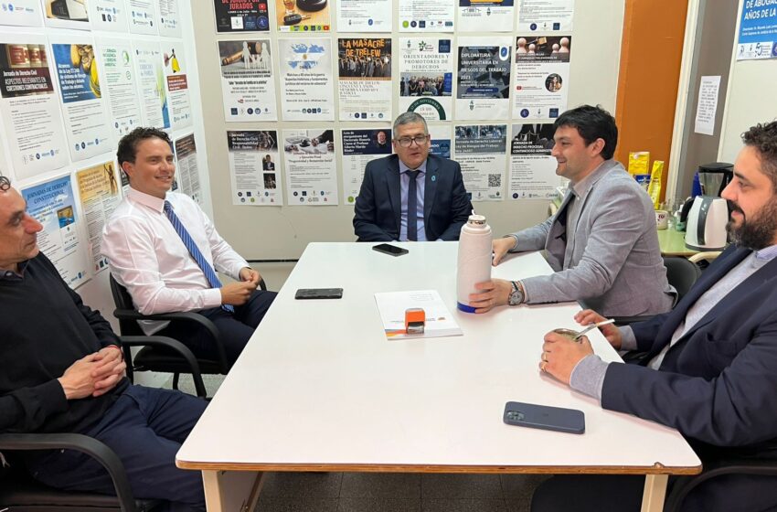  Provincia y la Universidad Nacional “San Juan Bosco” firmaron convenio de cooperación mutua por prácticas profesionales