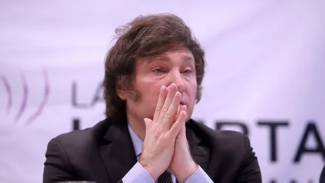  La recesión, el veto a las jubilaciones y el asado con «los 87 héroes» le pasan factura a Javier Milei y su imagen cae en las encuestas